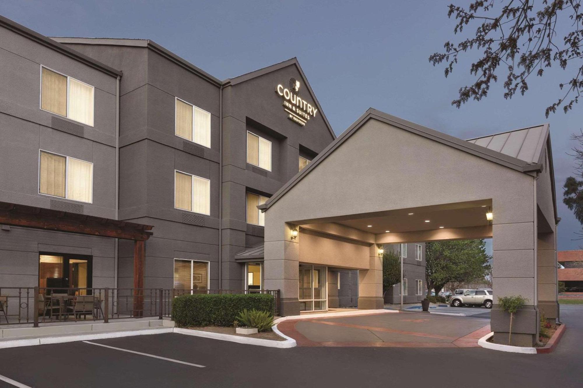 Hotel Country & By Radisson, North, Ca Fresno