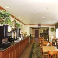 Country & By Radisson, North, Ca Fresno